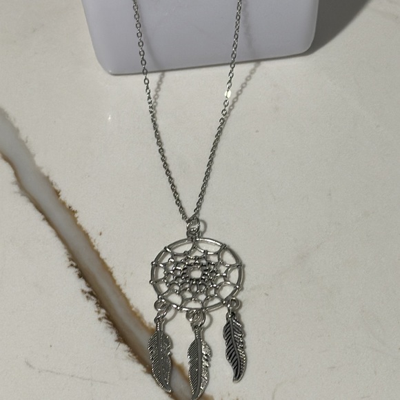 NWT Pendant Necklace Female Jewelry Leaf Fashion Stainless Steel Necklace - Picture 3 of 6